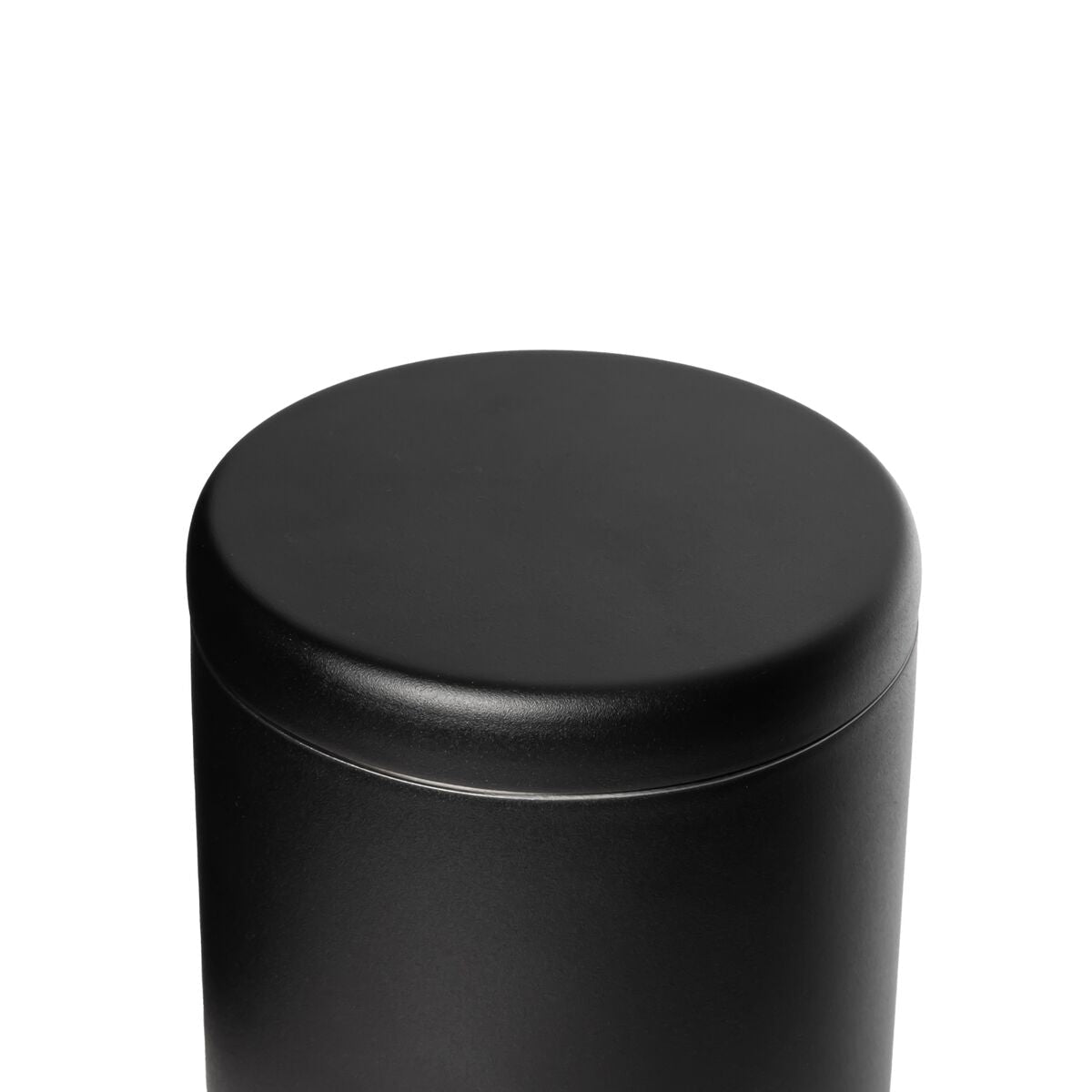 airlock-coffee-canister-w7 WebPDP-Airlock_Coffee_Canister__ACN2SVOS002_Black_X2Studio_45_Deg_Lid_On.jpg