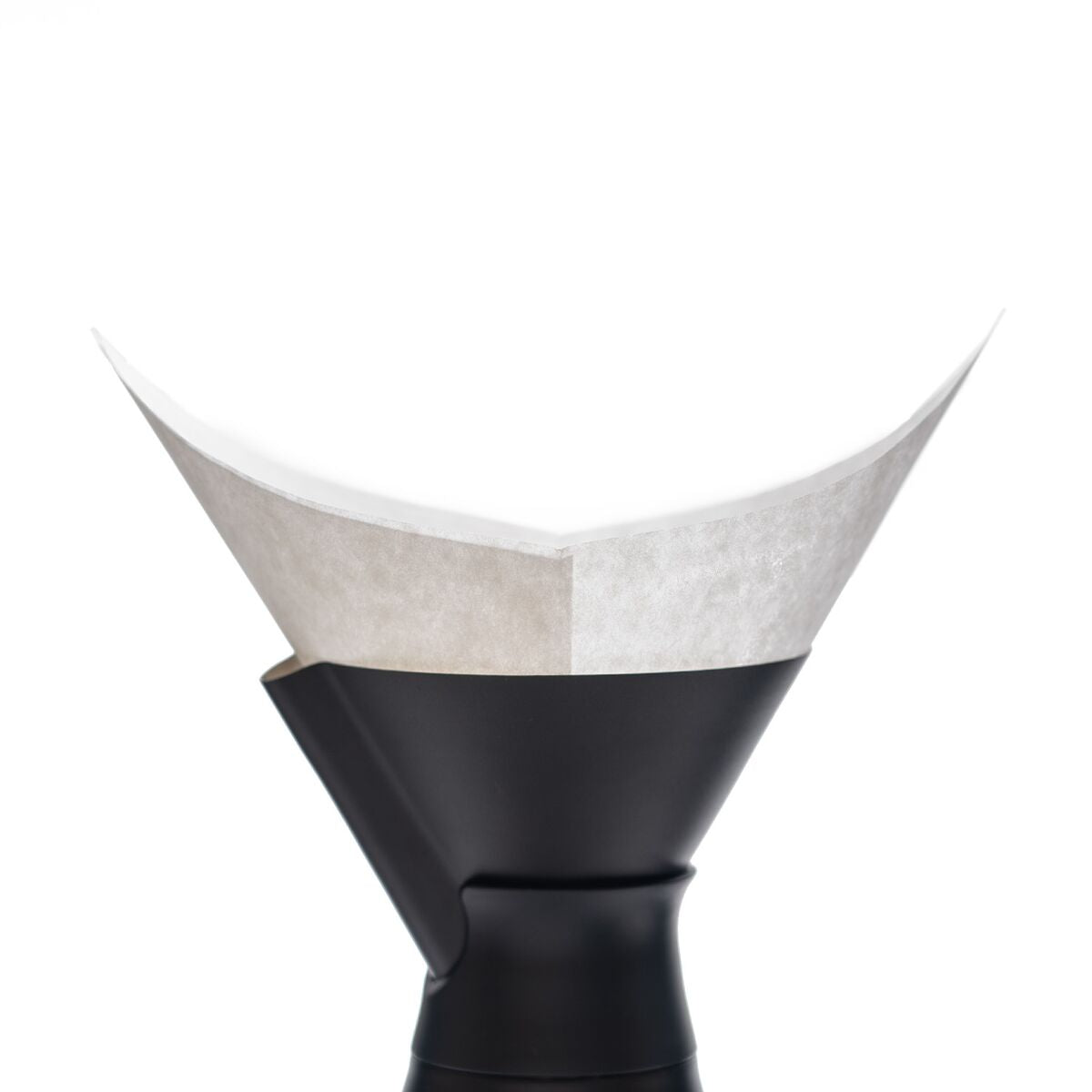 new-standard-carafe-coffee-filters-z1 WebPDP-NSCarafeCoffeeFilters_Studio_0223_InUse__CAF1PN00001.jpg