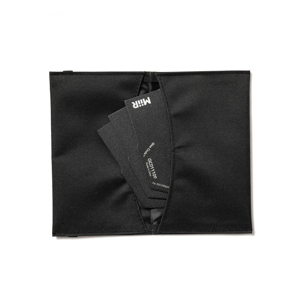 pourigami-o8 WebPDP-Pourigami_Black_Case__POG2SN00002_Studio_Open.jpg